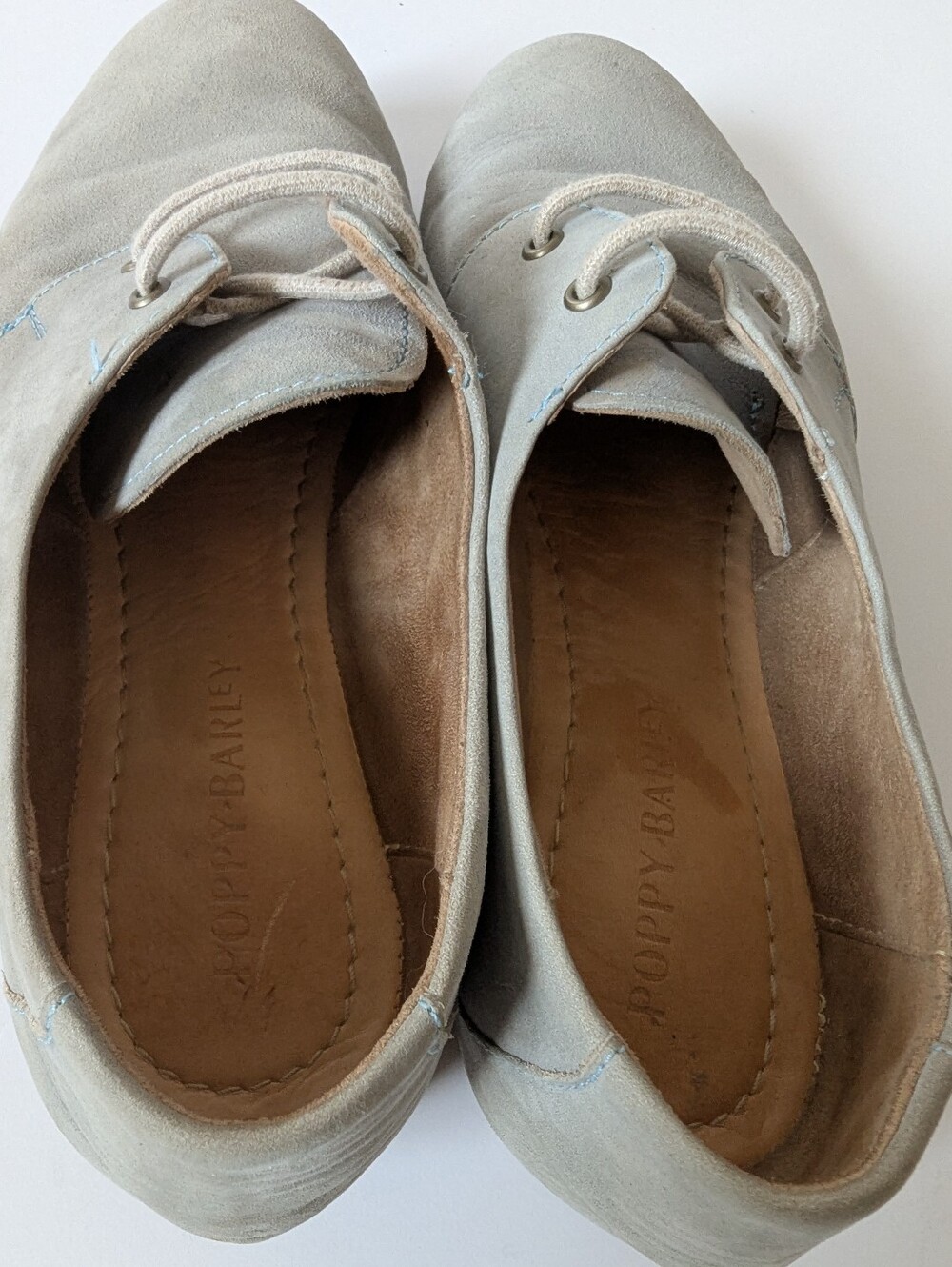 Poppy Barley the Eyelet Oxford Shoe in Gray Suede - 6.5 - Picture 11 of 11